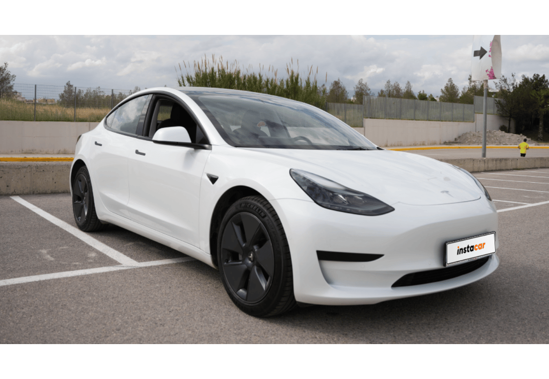 TESLA MODEL 3 STANDARD RANGE PLUS