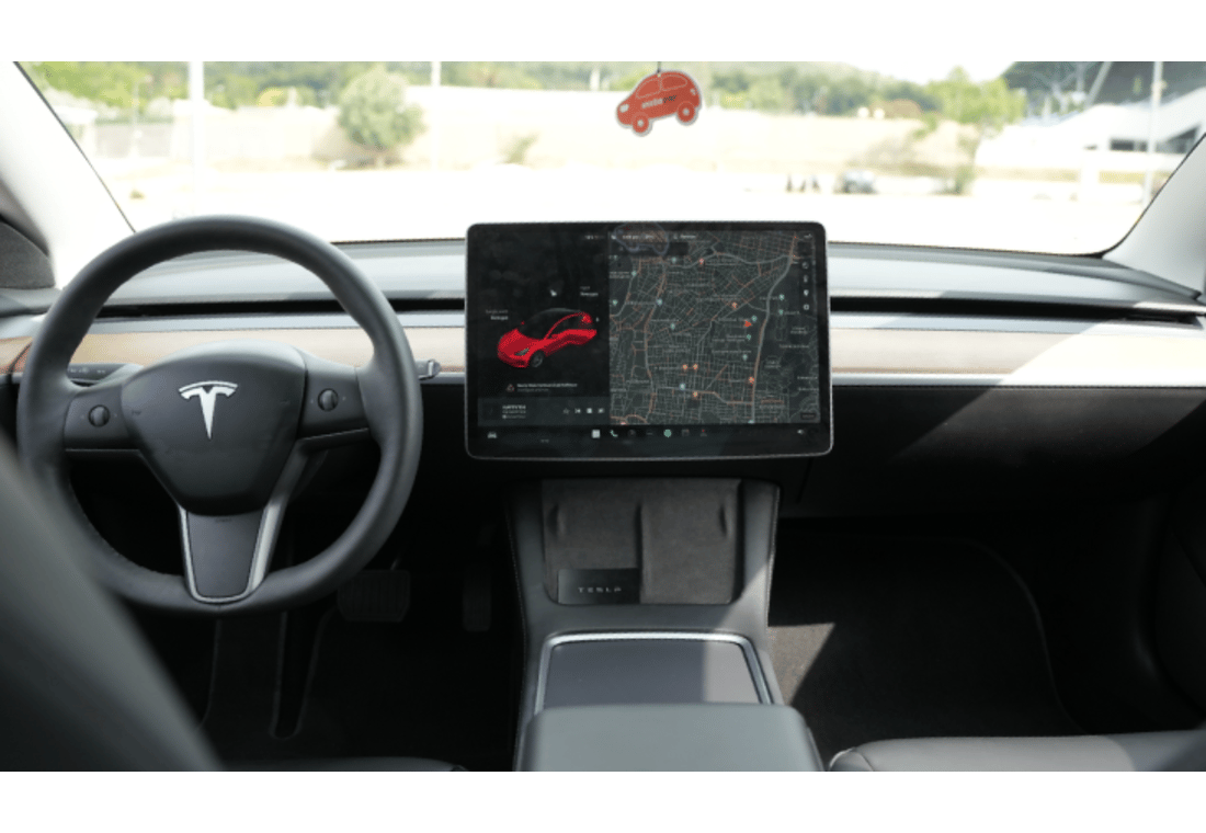 TESLA MODEL 3 STANDARD RANGE PLUS