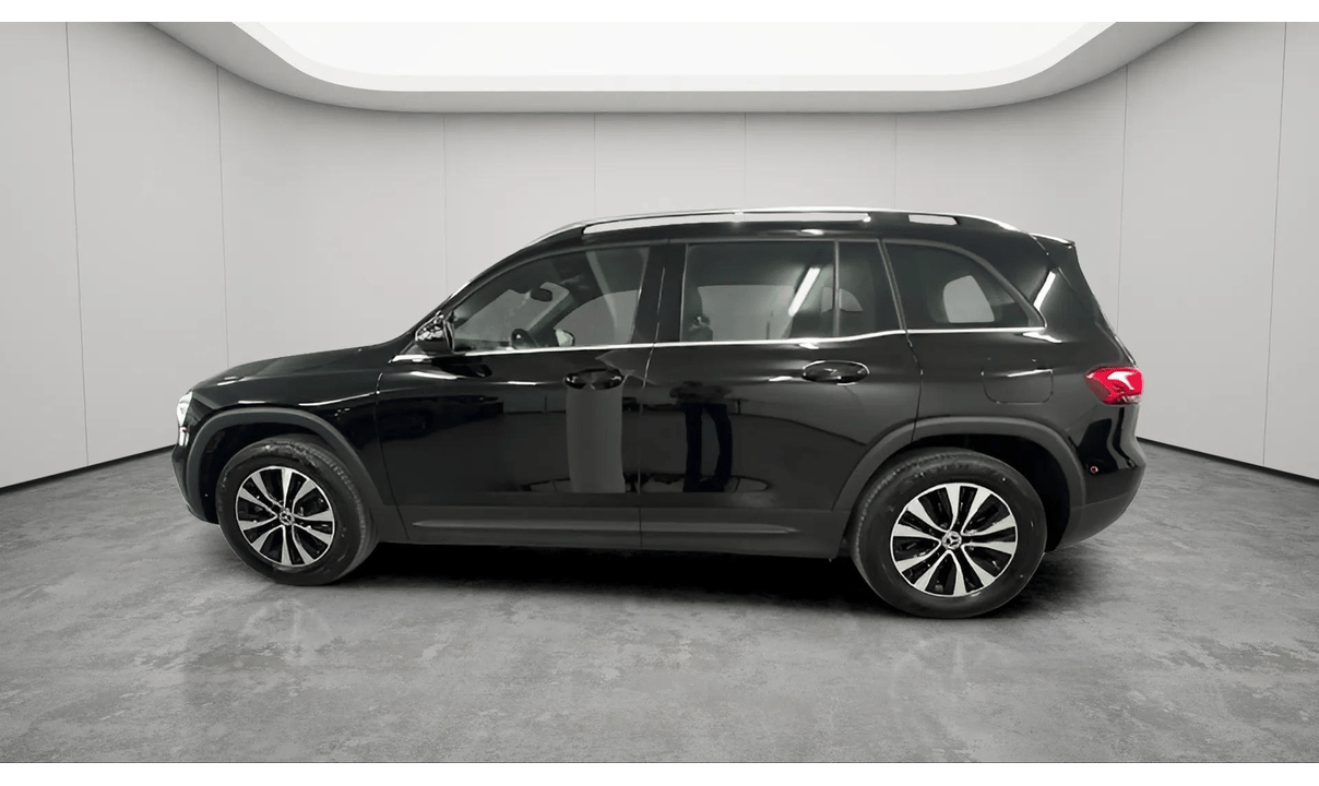 Mercedes GLB 200 BASIC AUTO