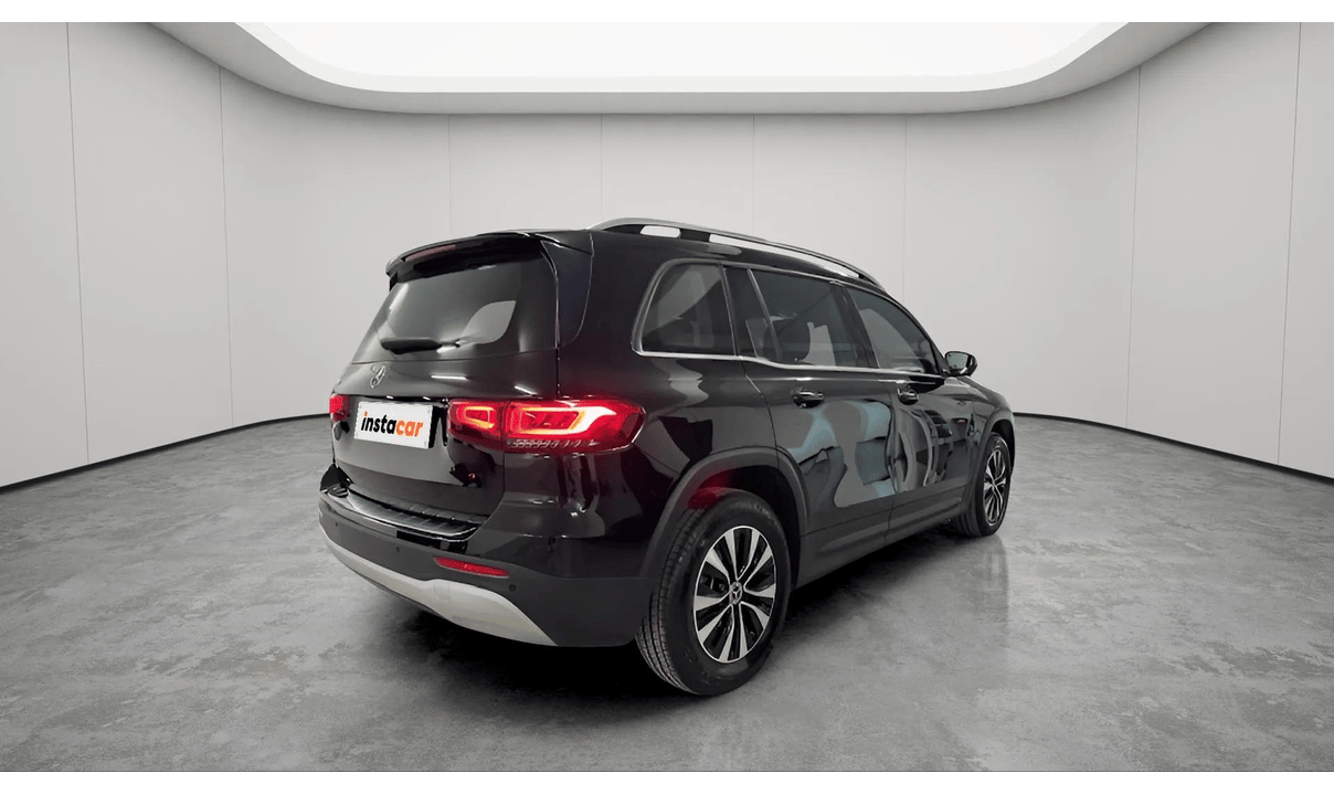 Mercedes GLB 200 BASIC AUTO