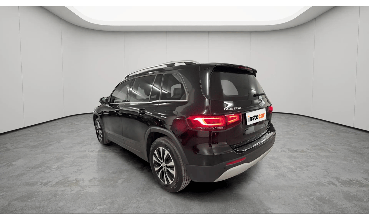 Mercedes GLB 200 BASIC AUTO