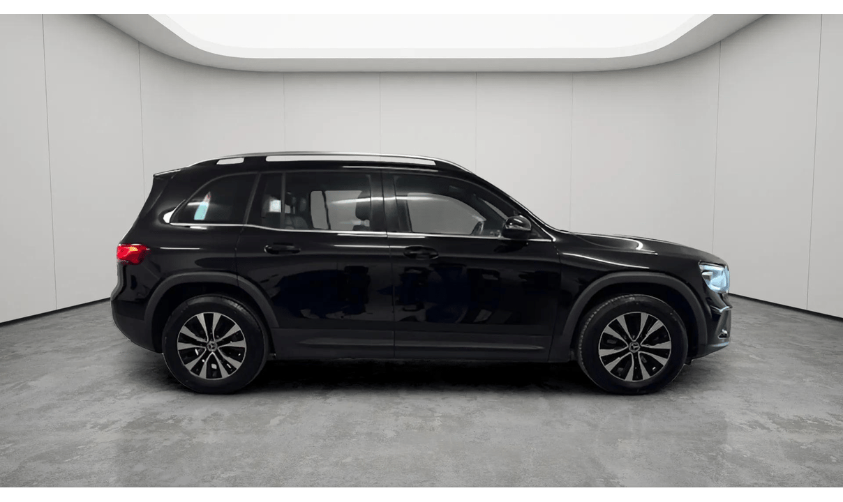 Mercedes GLB 200 BASIC AUTO
