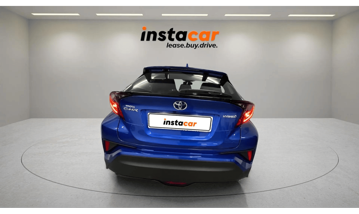 Toyota CHR BUSINESS