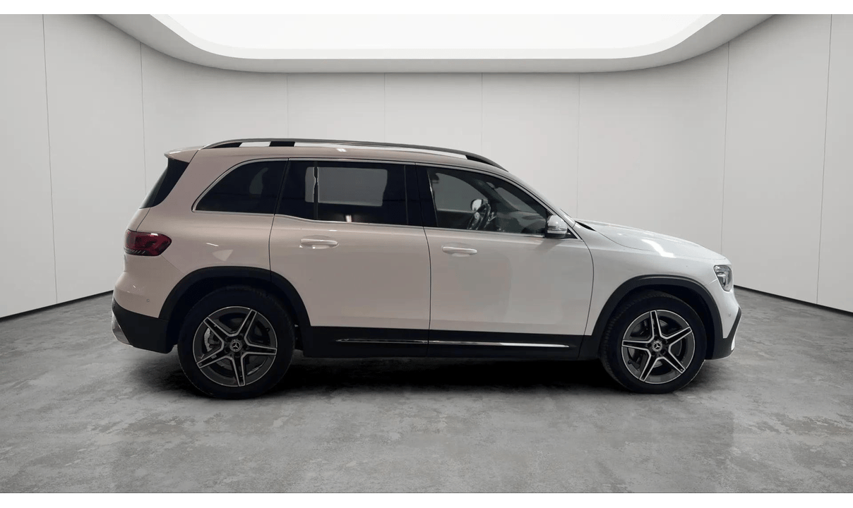 Mercedes GLB 250 AMG LINE