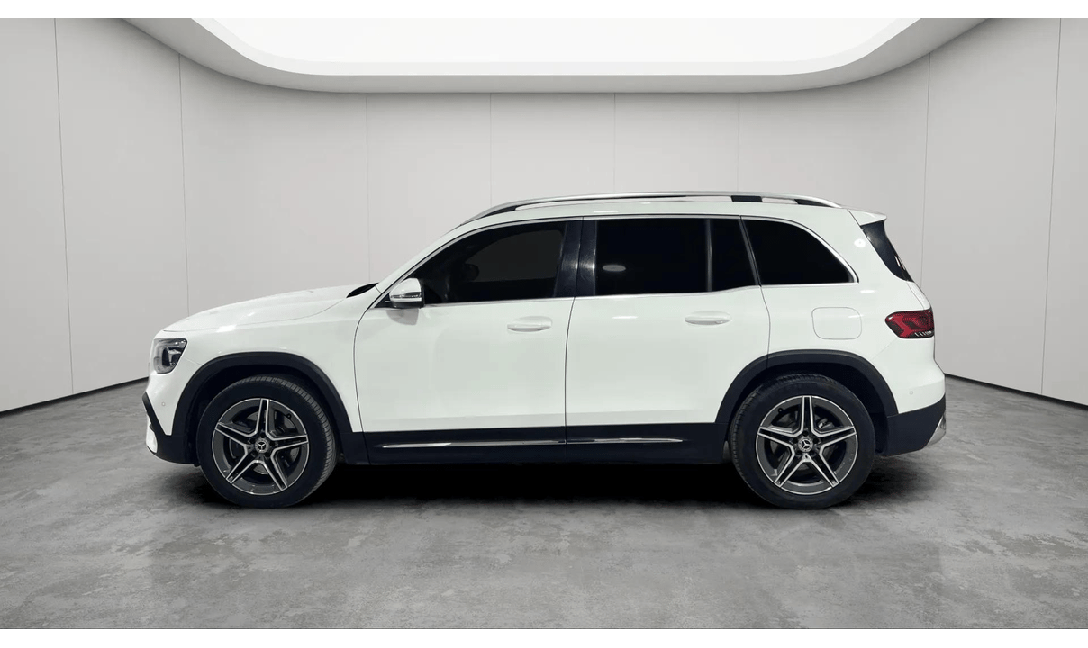 Mercedes GLB 250 AMG LINE