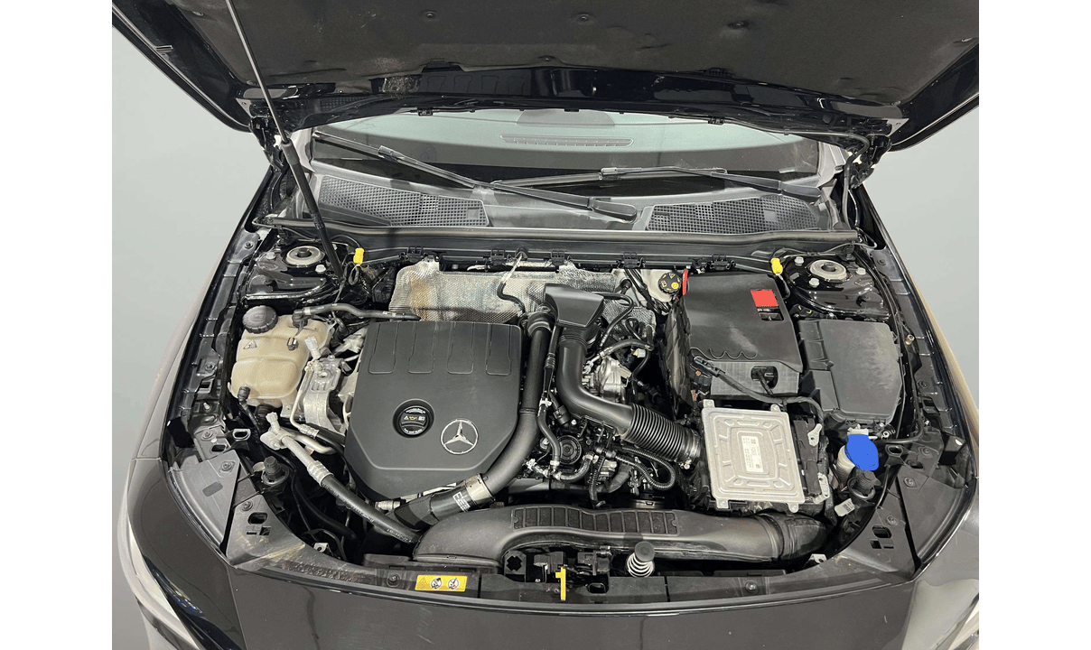 Mercedes CLA 180 COUPE